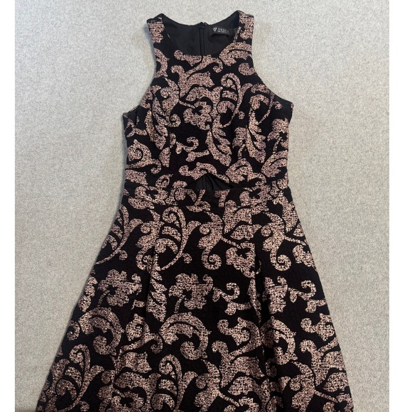 GUESS Los Angeles Black Gold Floral Jacquard High Low Dress Womens Size 2 GUESS Los Angeles Black Gold Floral Jacquard High Low Dress Womens Size 2